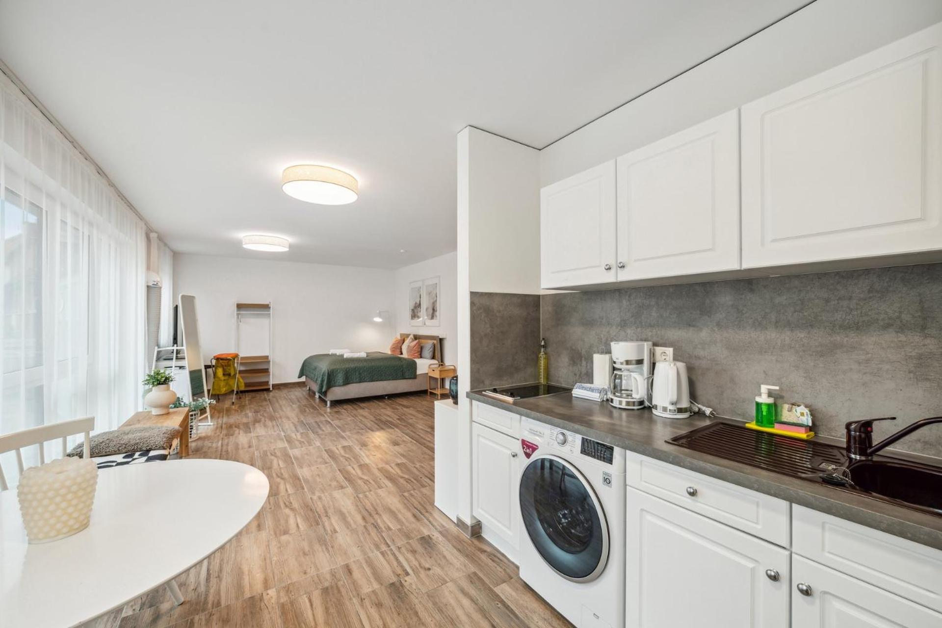 Sali Homes Elegant And Stylish Retreat In Heart Of Bayreuth, Close To River Dış mekan fotoğraf